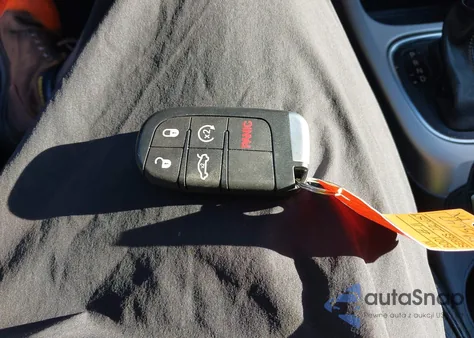 2018 Jeep Compass Latitude Fwd from USA, damaged, VIN 3C4NJCBB1JT304638